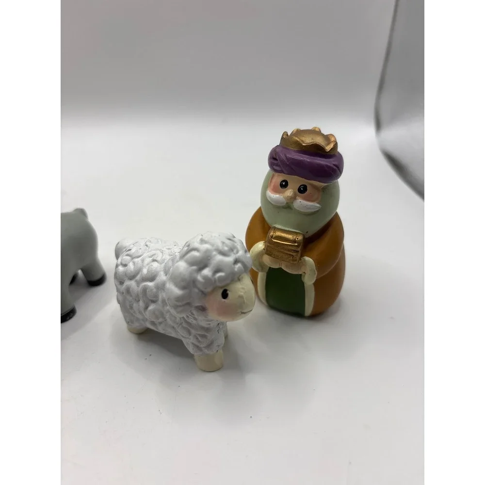 9 Piece Resin Nativity Set Christmas Figurines Mary Joseph Baby Jesus Wise Men